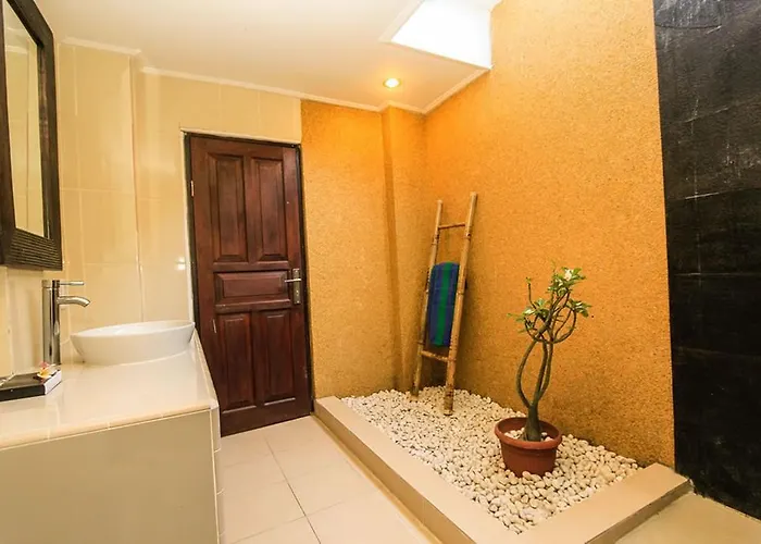 Radiant Jepun Villa Legian